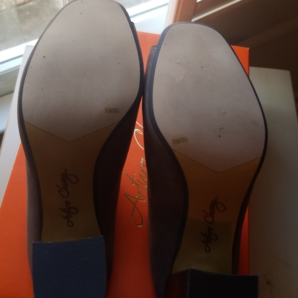 Arturo Chiang Mules - Picture 4 of 4